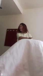 露脸约良家人妻下班了偷偷跑来找我骗老公加班